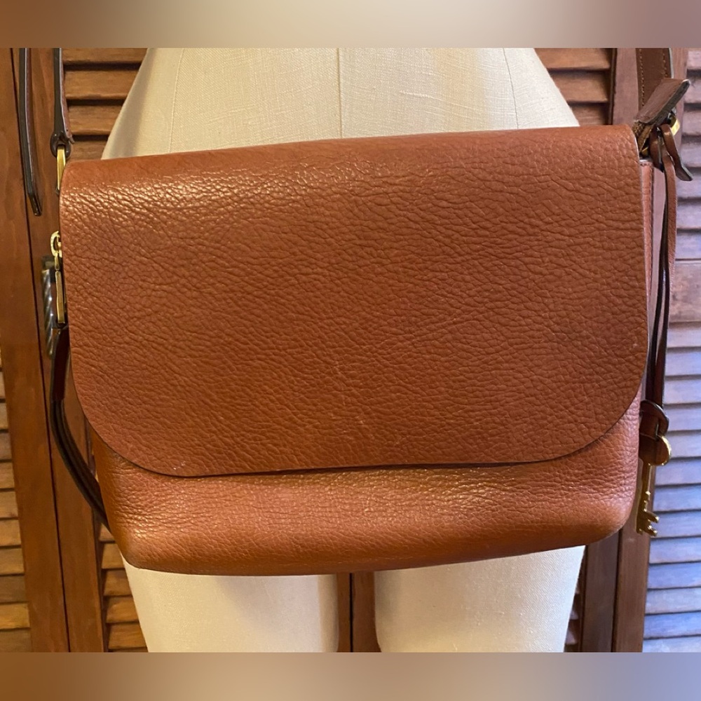 Fossil Tan Brown Crossbody Flap Small Brass Key